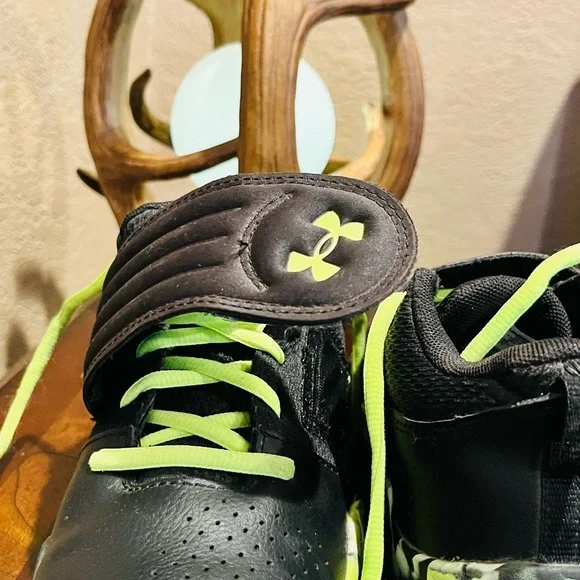 Under Armour Kids' Boys Zone BB Black and Neon Green Sneakers Size 2Y - Picture 8 of 8